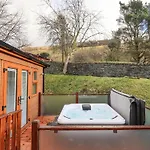 Дом отдыха Lakeland View